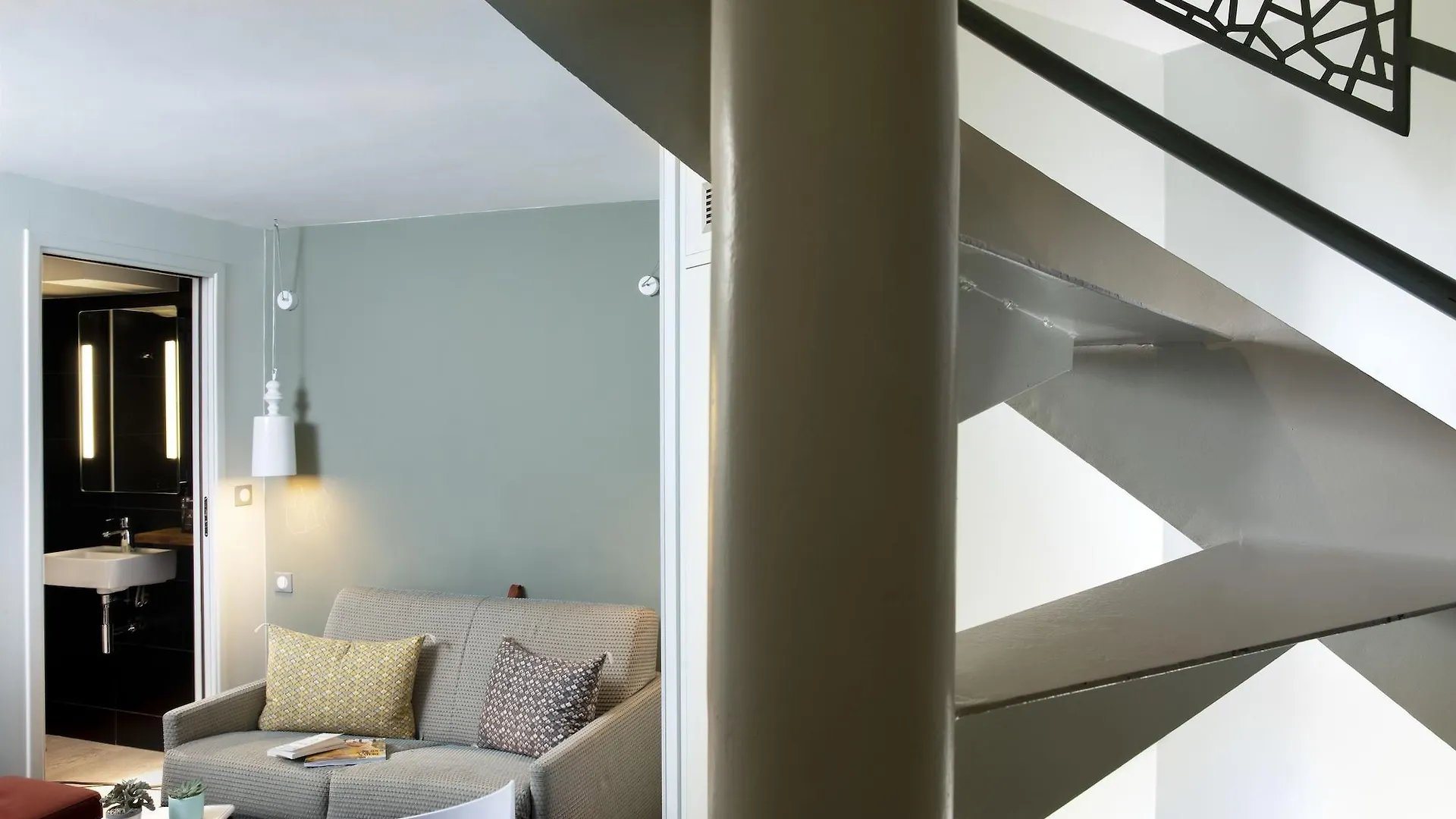 Marais Hotel 3*