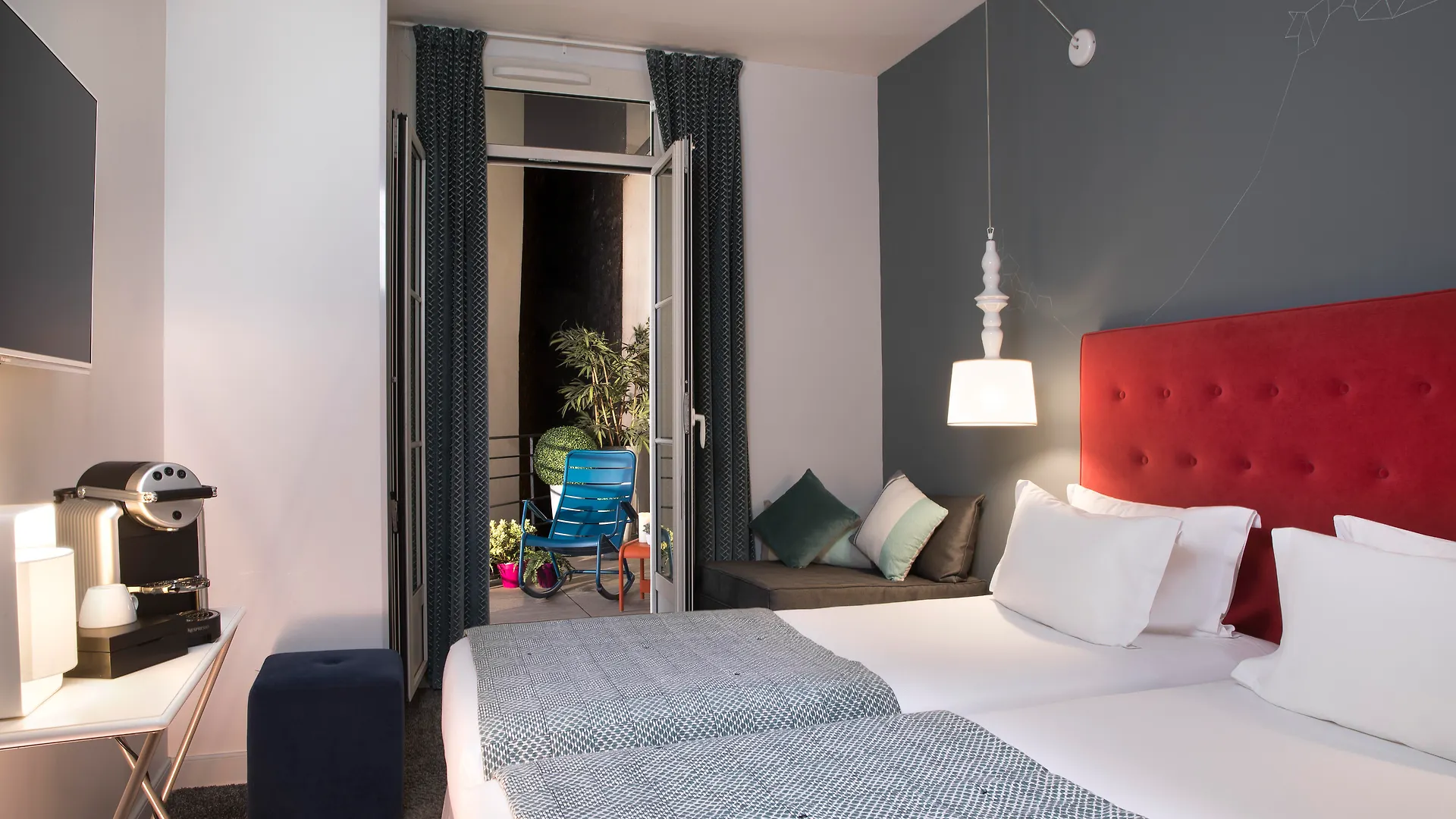 Marais Hotel
